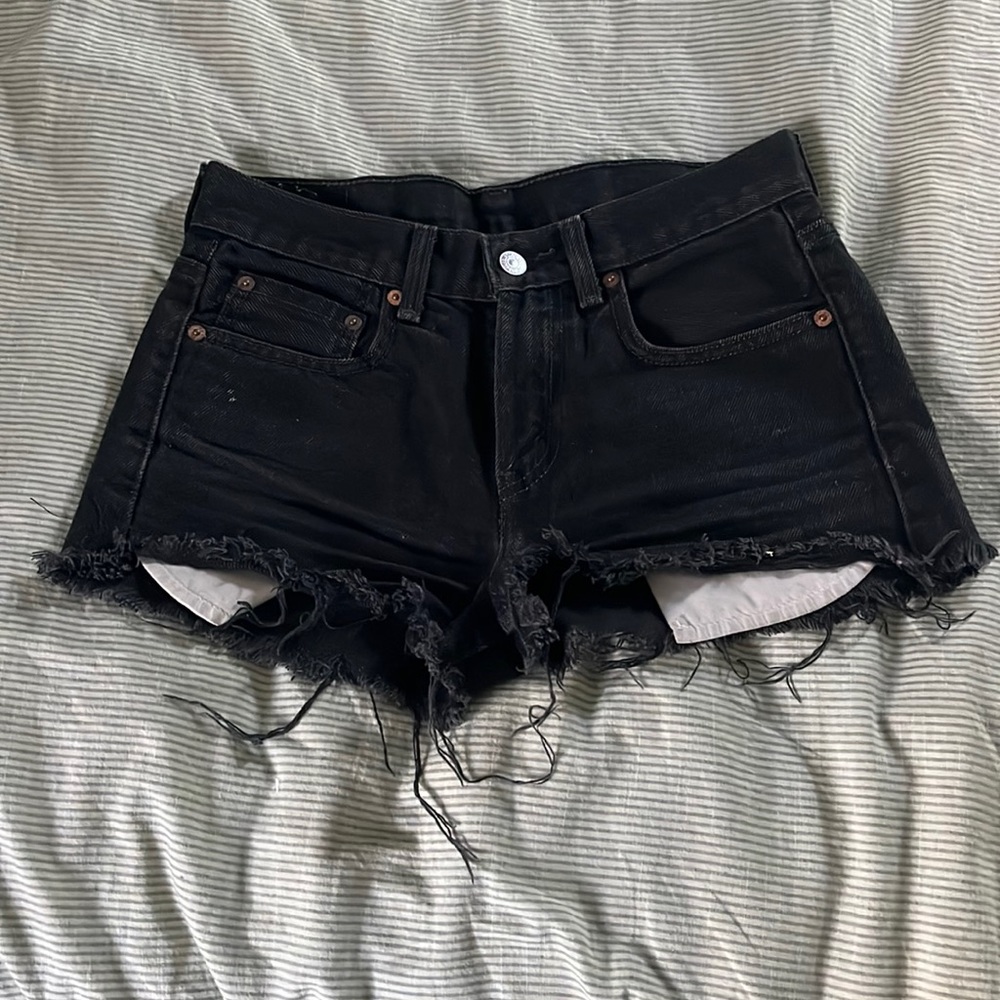 Levi’s black shorts size 12 regular fits size 25